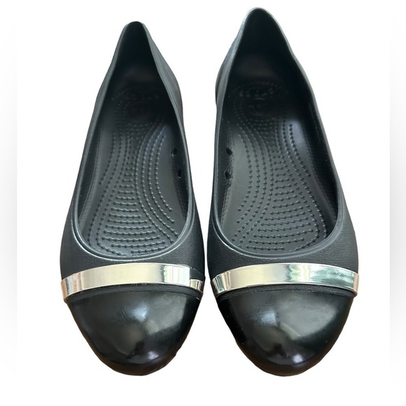 CROCS KADEE BLACK CAP TOE MIRROR BAND BALLET FLATS SIZE 8 - Picture 1 of 10